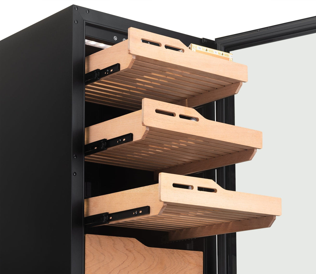 NewAir 840-Count Electric Cigar Humidor NCH840BK00 Cigar Humidors NCH840BK00 Wine Coolers Empire