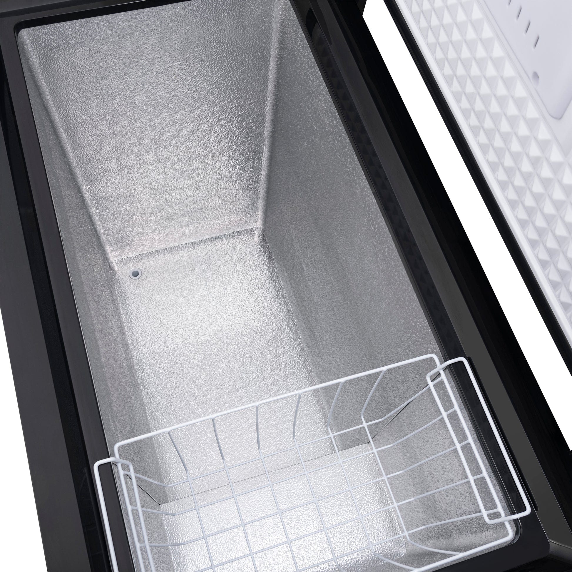 NewAir Chest Freezer - Thumbnail 5