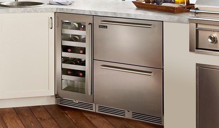 Perlick 15 inch Right Hinge Single Zone Built-In Wine Cooler HP15WM-4-3R Wine Coolers HP15WM-4-3R Wine Coolers Empire