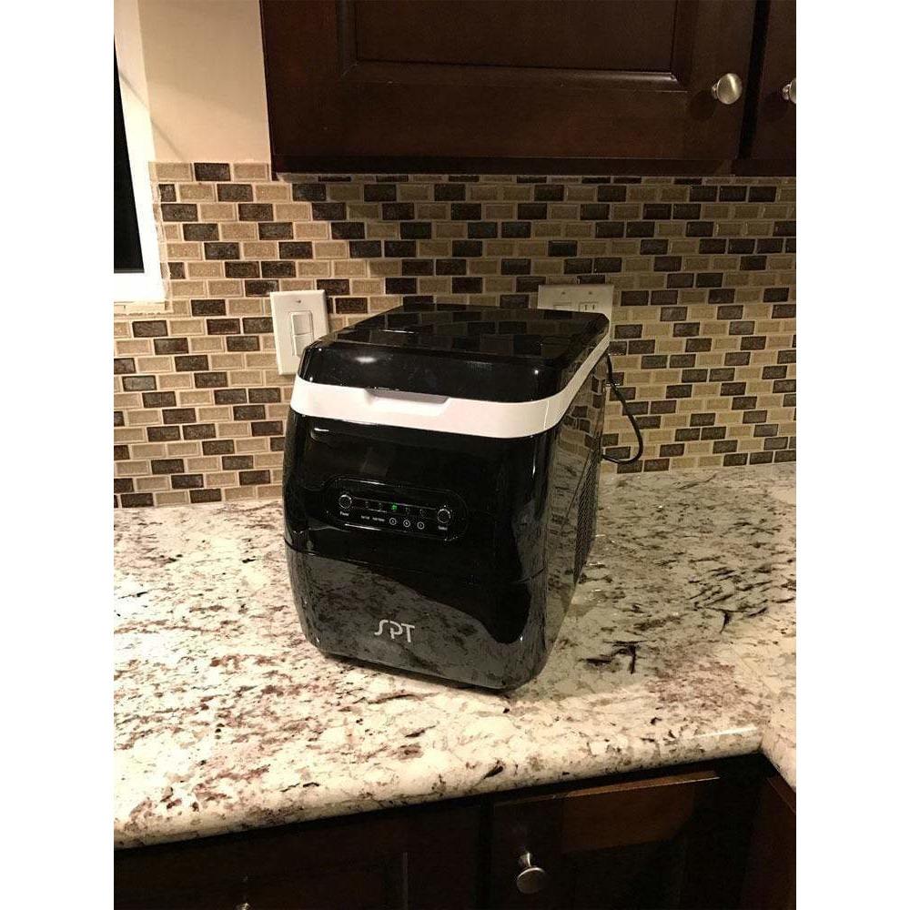 Sunpentown Portable Ice Maker - Black IM-123B Ice Makers IM-123B Wine Coolers Empire